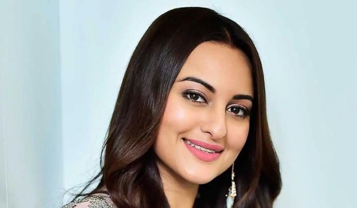 Sonakshi Sinha clarifies on non-bailable warrant against her